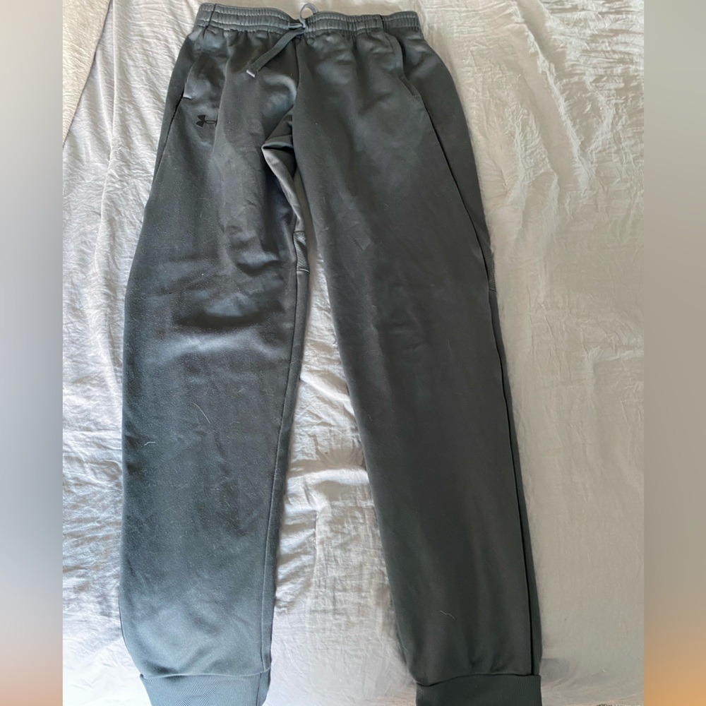 Underarmour pants for youth. Size Large.
